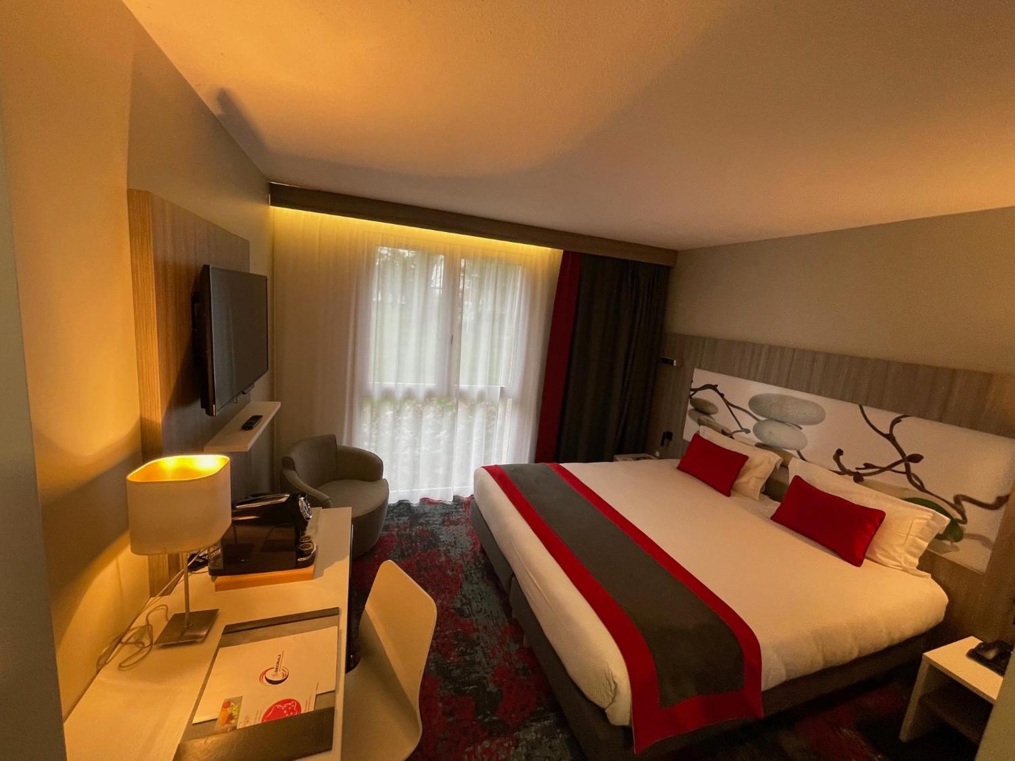 Clos St Eloi, The Originals Relais Тьер Экстерьер фото