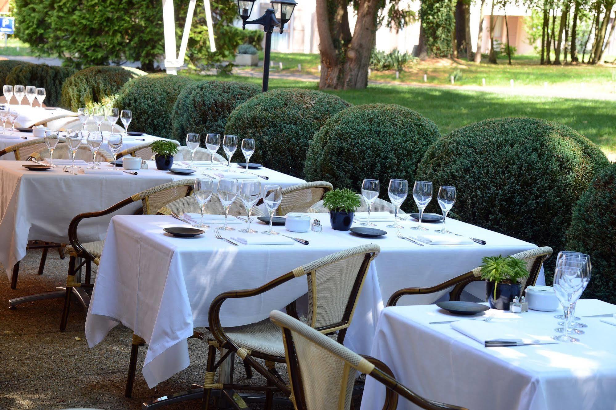 Clos St Eloi, The Originals Relais Тьер Экстерьер фото